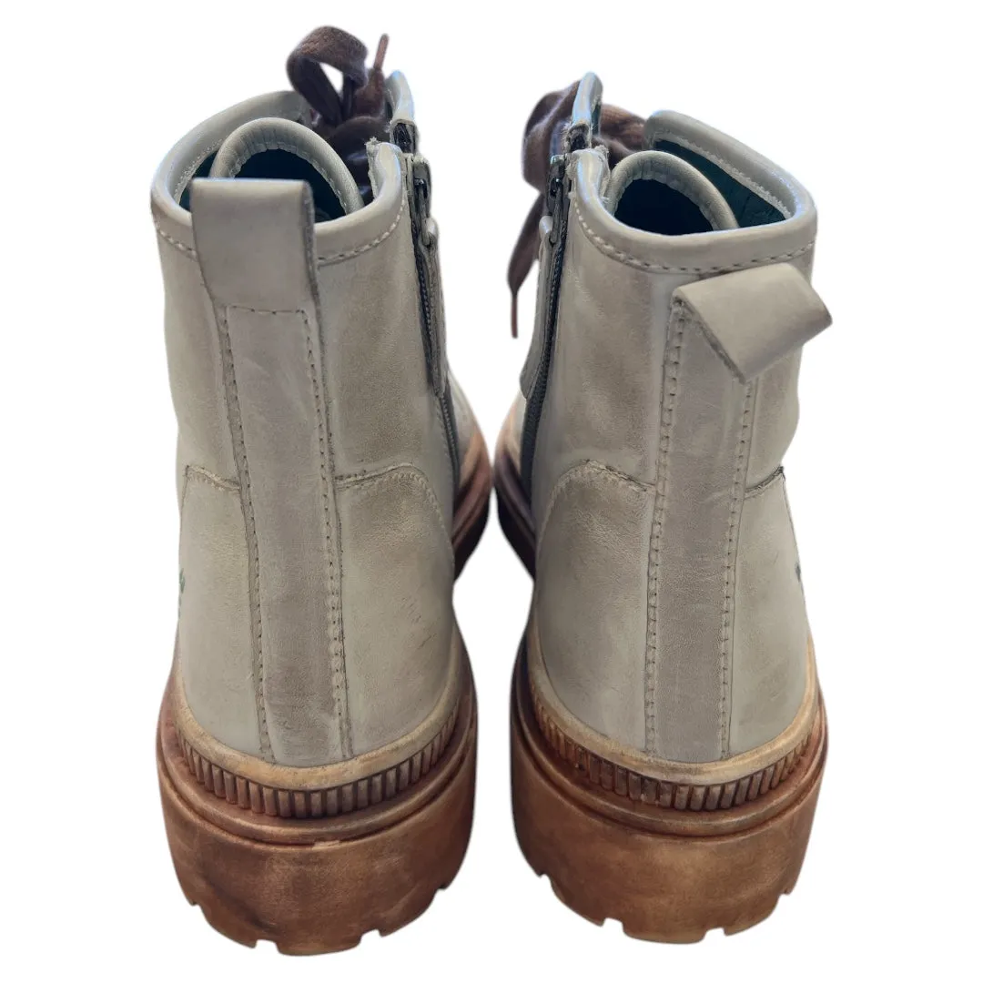 Boots Combat By Bedstu In Cream, Size: 8